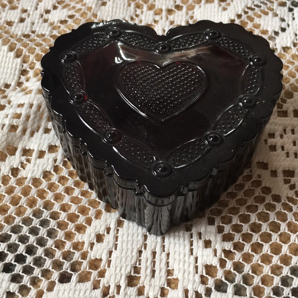 Avon | Storage & Organization | Vintage Avon Cape Cod Collection Heart ...